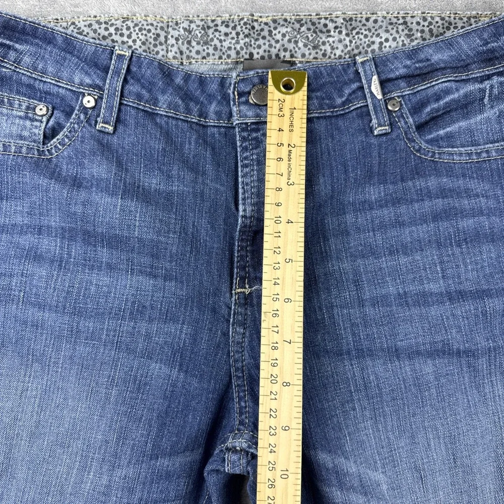 Harley Davidson Capri Jeans Womens 30 Blue Denim Cuffed Low Rise Subtle Distress